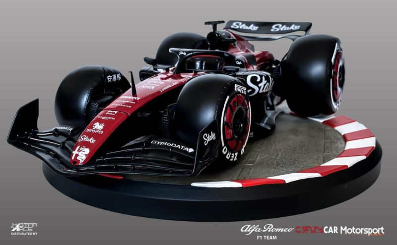 Star Ace Toys | Alfa Romeo & McLaren: MCL60 F1-Crazy Car Statues - immagine 4