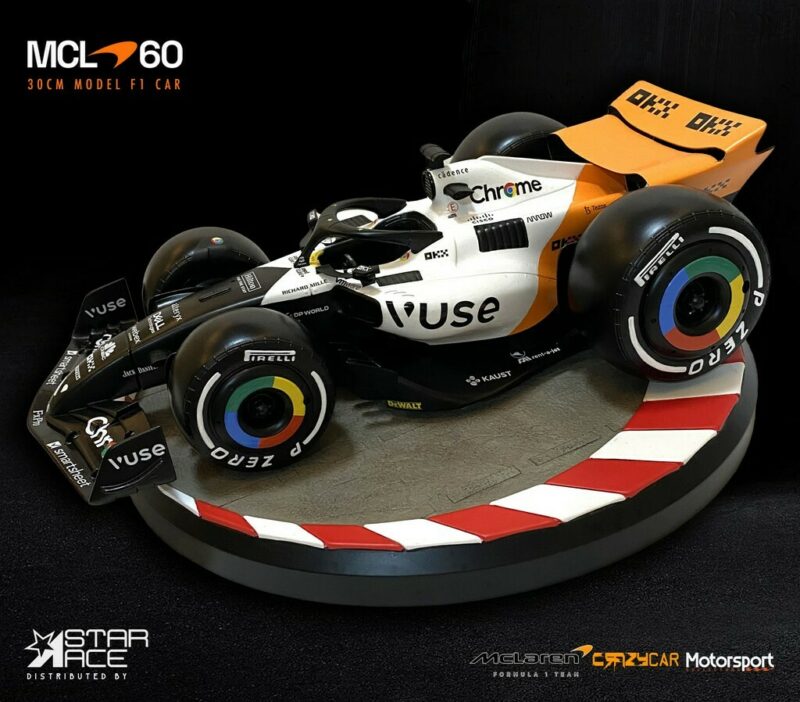 Star Ace Toys | Alfa Romeo & McLaren: MCL60 F1-Crazy Car Statues - immagine 2