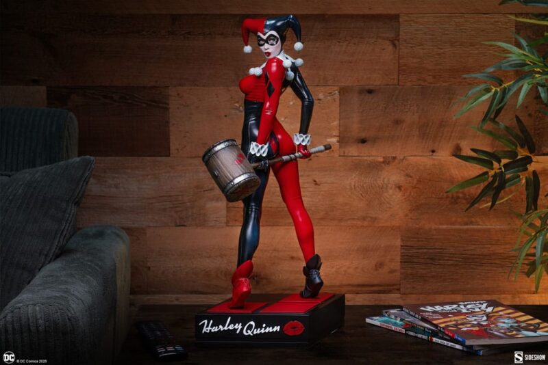 Sideshow | Suicide Squad Premium Format Figure Harley Quinn